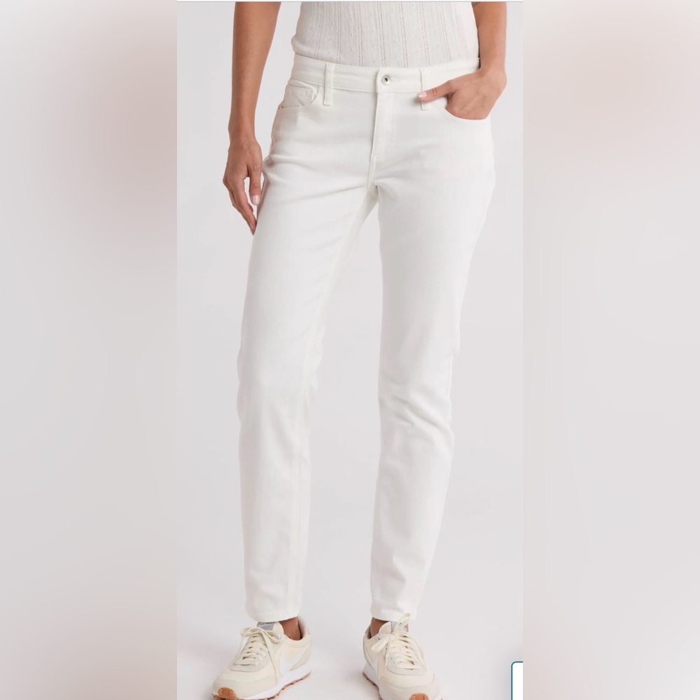 rag & bone - brand new with tag
Dylan Low Rise Slim Boyfriend Jeans